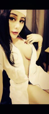 29 y.o. Xia provides cheap escort service in UAE