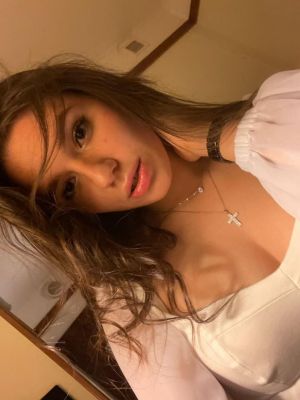 Dubai arab escort girl Unice (51 kg, 159 cm)