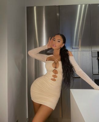 Black prostitute Holly is waiting on sexodubai.com