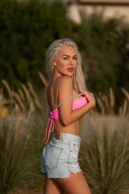 Sex with french woman in UAE, call +971 82 570 3708