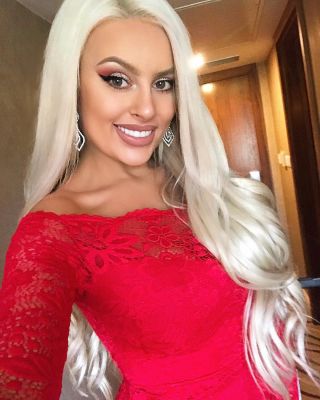 Dubai escort girl Kiera will meet a generous man, call +971 79 364 3748