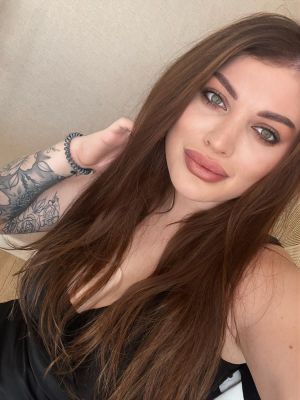 Book this escort cheap in Dubai — AED 2000 per hour