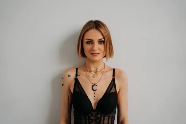 BDSM dating with a sexy mistress in Dubai: Minka