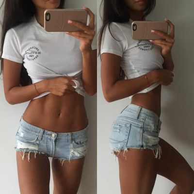 Call a girl Jade to enjoy professional blowjob for AED 1800