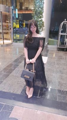 Chinese escort in Dubai for AED 2500 for an hour