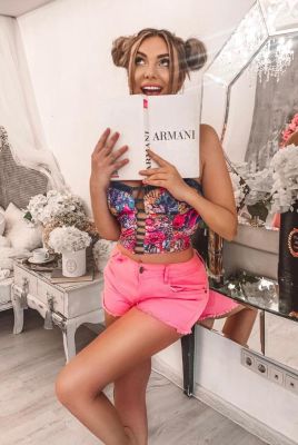 Cheap escort Rhonda: rate from AED 1500 per hour