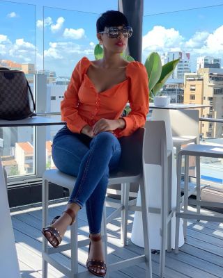 Prostitute Zoe, book her +971 41 686 6100 