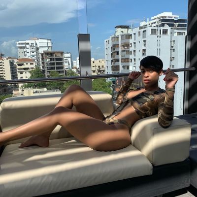 Pics and reviews on super escort Zoe