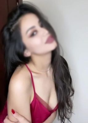 Dubai model escort Corinna: photos, reviews, services