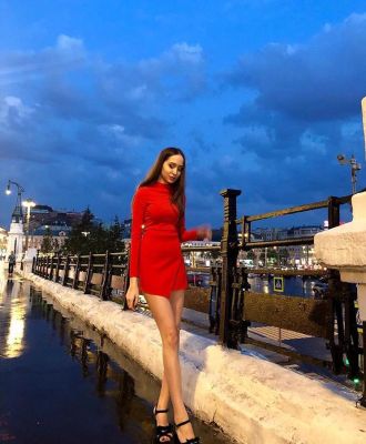 Vanya, Dubai English escort, ready for sex for AED 2000 per hour