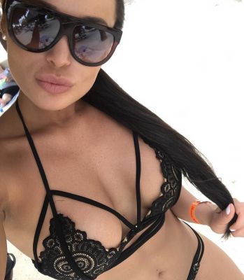 Oceana - lesbian escort in Dubai