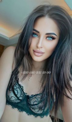 Book UAE escort for outcall (1 hour - AED 3000)