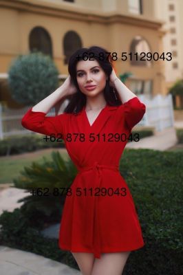 Kamila is one of the cheap call girls in UAE. Sex from AED 1800 