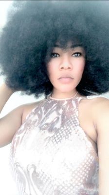 Pics and reviews on super escort Renee