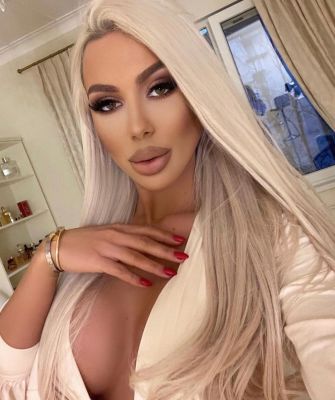 1 hour with low rate call girl Yolanda costs AED 1500