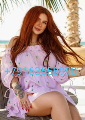 Enjoy sex massage in Dubai from Lexi