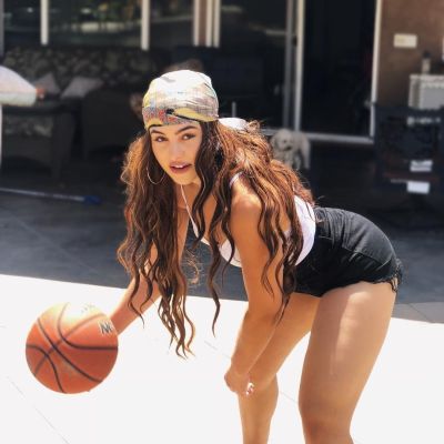 Sex with an exclusive escort Cheyenne : call +971 34 381 9022