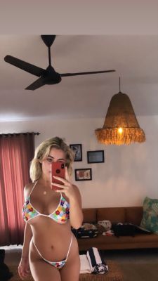 Visit out call girl in Dubai. From AED 2000/hr