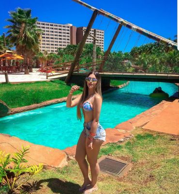 Book massage escort in Dubai on sexodubai.com