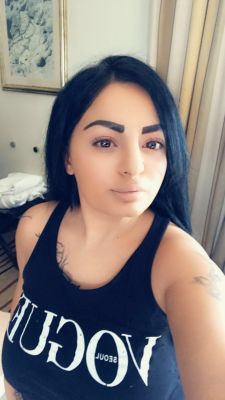 See profile of a cute girl  - a lesbian Lara, 32 y.o