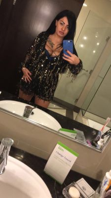 Dubai massage service offered by hooker Lara