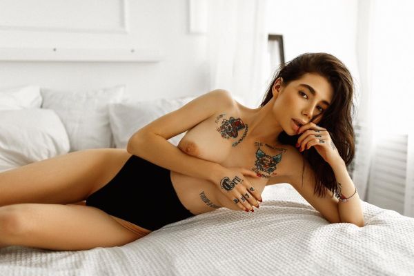 Sex with a pakistani escort in Dubai