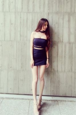 Enjoy private escort service from Alya