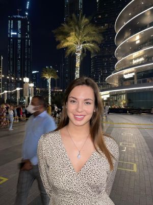 Chinese escort in Dubai for AED 1800 for an hour