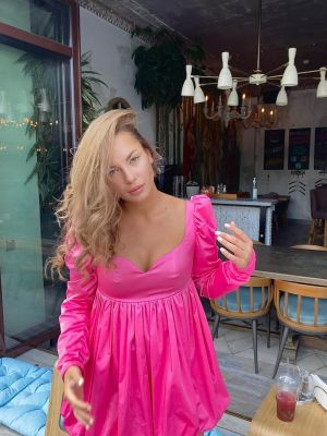 Massage girl in Dubai: Rhea (24 y.o.)