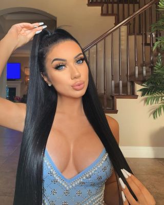 Erotic massage in Dubai from Kennedy. Price: AED 3000 per hour