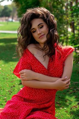 Want to find an escort in Dubai? Book Kami, age 30