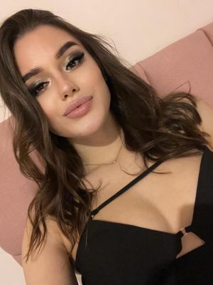 Dubai female escort can suck for 2000