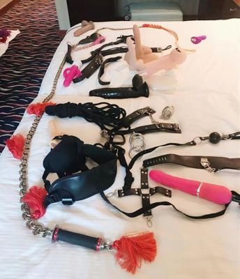 Enjoy BDSM massage from hot Eliza in UAE