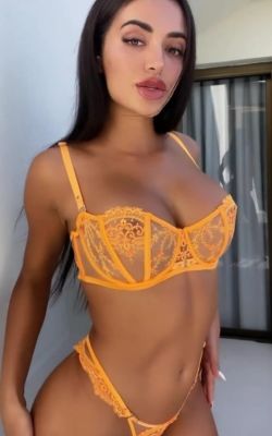Cheap local escort in UAE