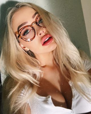 sexodubai.com - dating guide in Dubai — offers you sexy Elissa