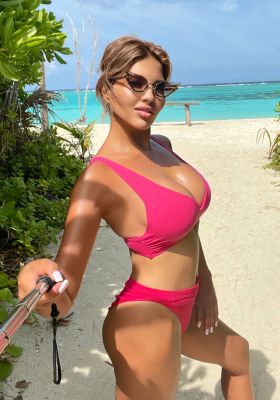 24 hour escorts in Dubai, 28 y.o., 170 cm, 66 kg