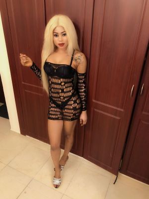 Want to find an escort in Dubai? Book Makenna, age 30