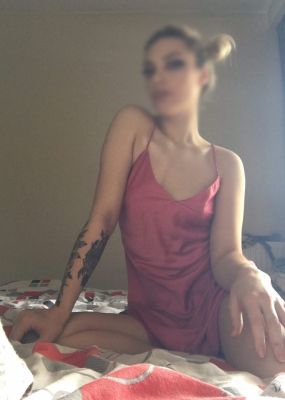 Book hooker Asha online on escorts directory sexodubai.com