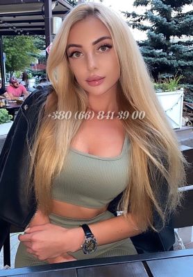Female escort in UAE sucks for AED 3000
