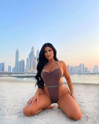 Night with dominatrix escort Nadine, +971 83 806 4715