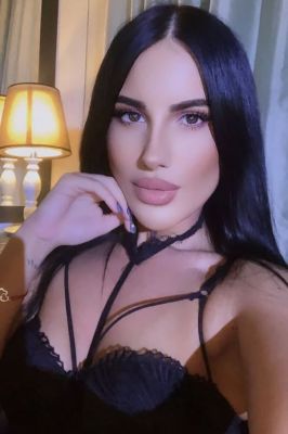 Zoey - escort at a low cost (from AED 3000)