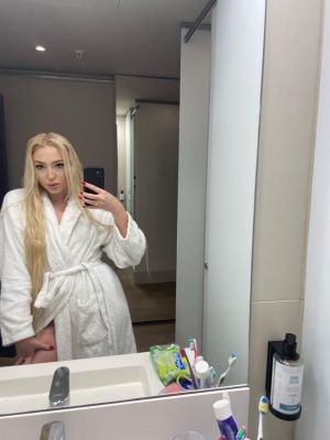 Reviews and pics of whore Hope on escorting website sexodubai.com