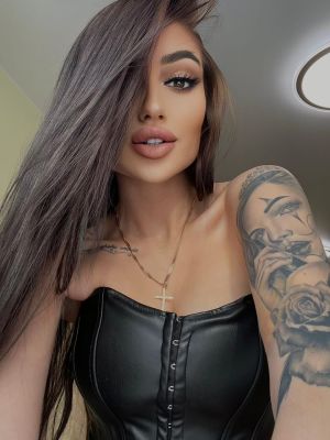 Dubai cheap escort sells her body for AED 2500 per hour