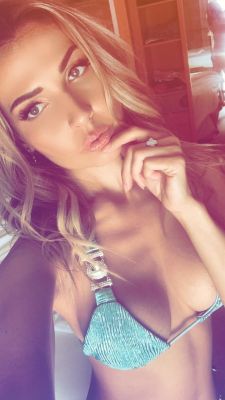 Female escort Melantha for sex in Dubai 