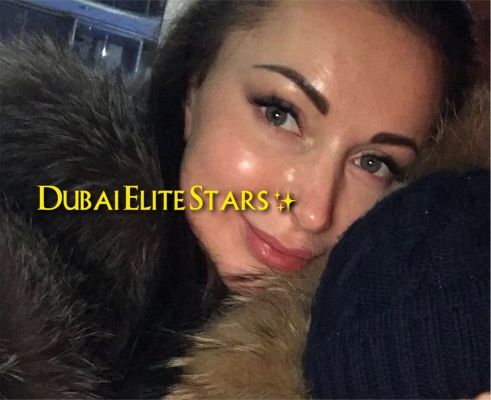 Mature escort of UAE does a BJ for AED 2500