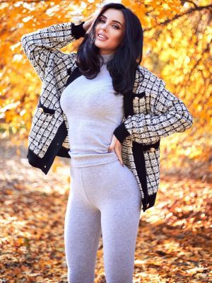 Lesbian female service from Janelle 24 7