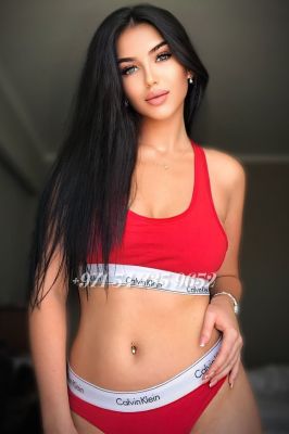 Dubai escort girl Marie available for hot sex
