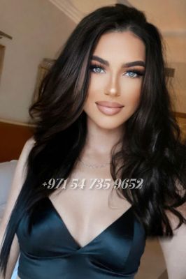 Sexy Dubai girl Marie is ready for sex