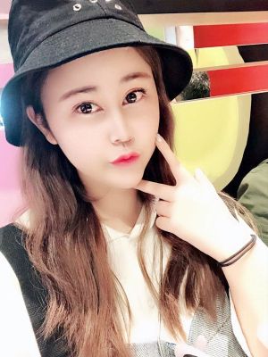 Experienced milf escort wants sex (30 years old, Dubai)