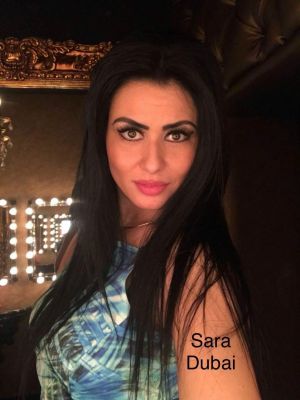 Mature escort of UAE does a BJ for AED 1500